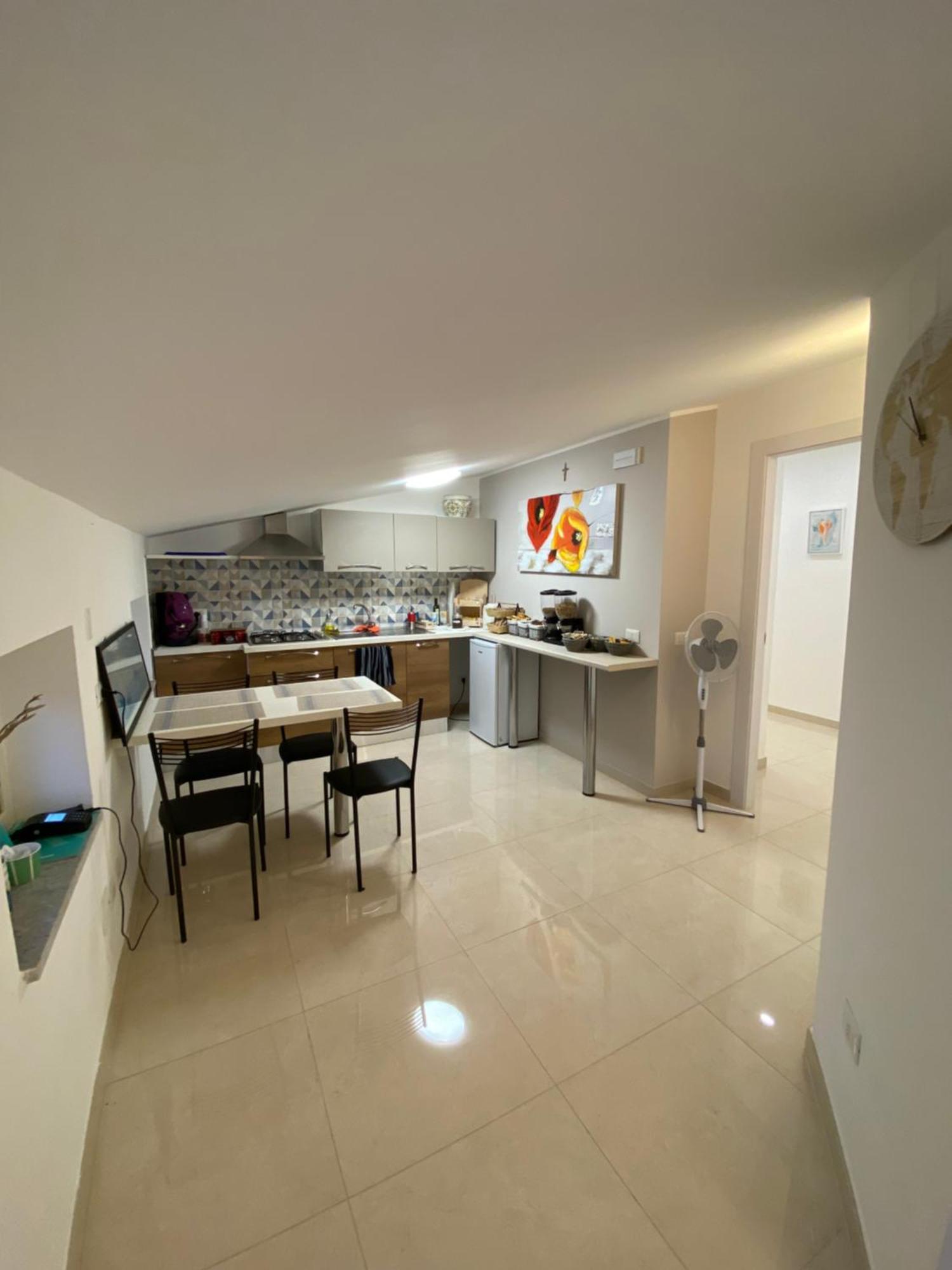 Vista Al Tramonto B&B 팔레나 외부 사진